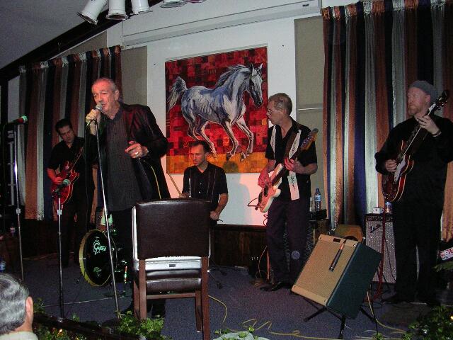 Charlie Musselwhite playing the HG30